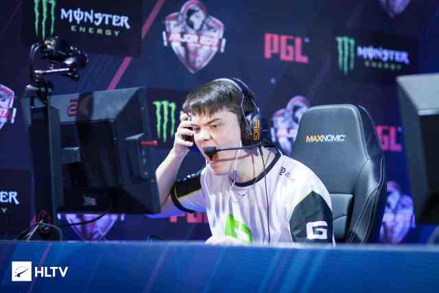 还是在内线 还是在内线