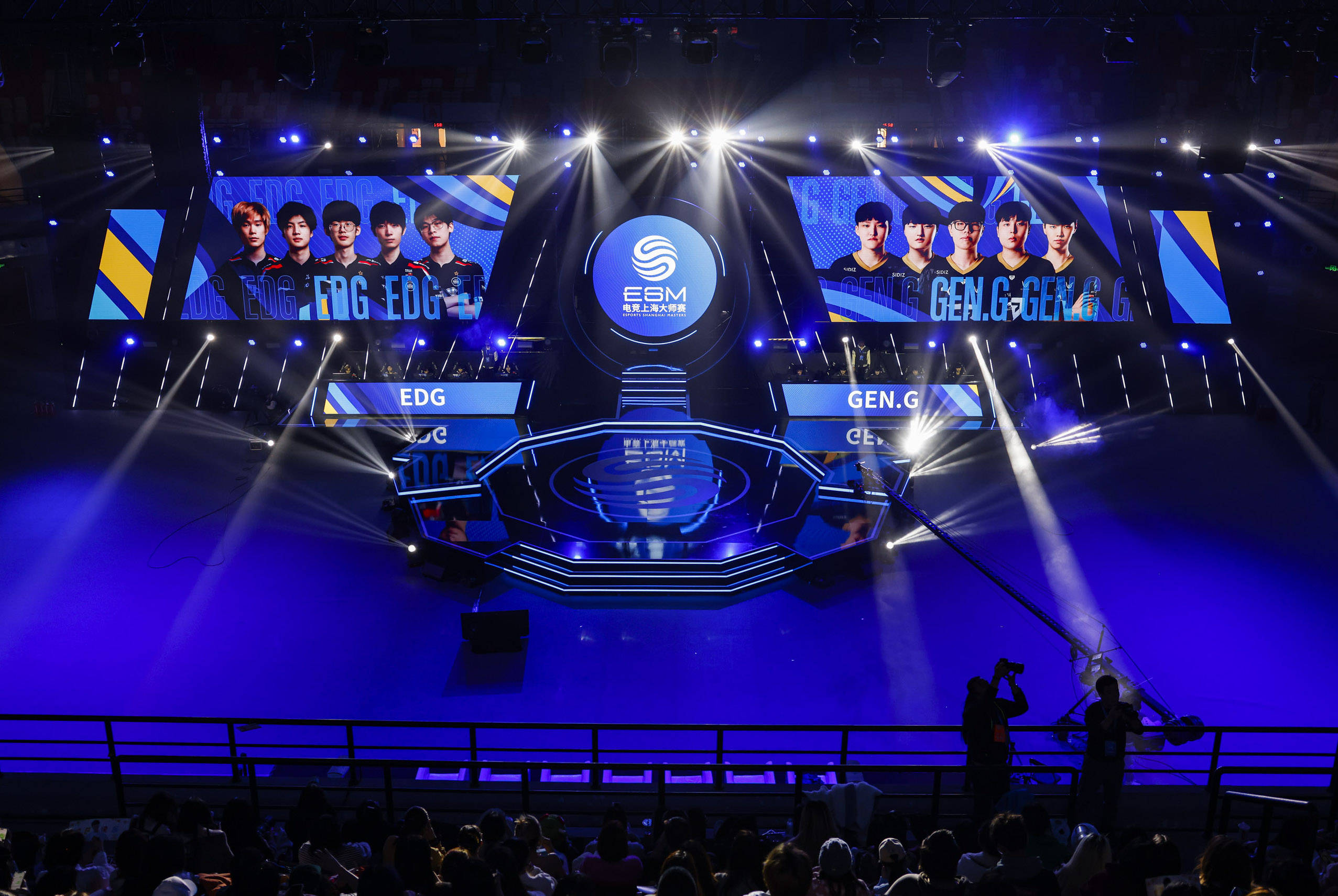 联赛中的磨 联赛中的磨