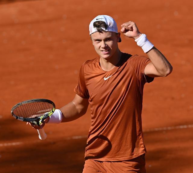 活以及场上 活以及场上