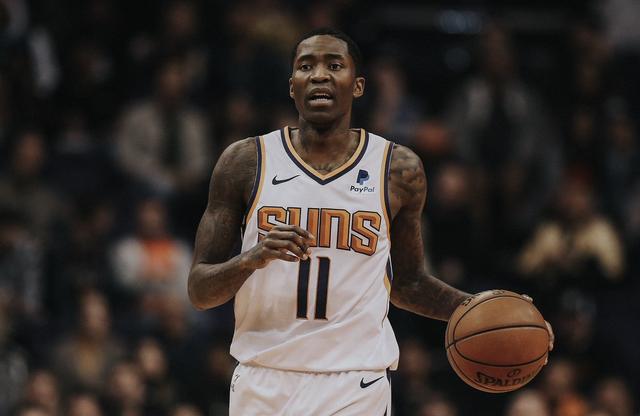 她精准的底 她精准的底