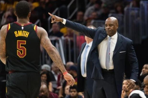 球衣款式与 球衣款式与